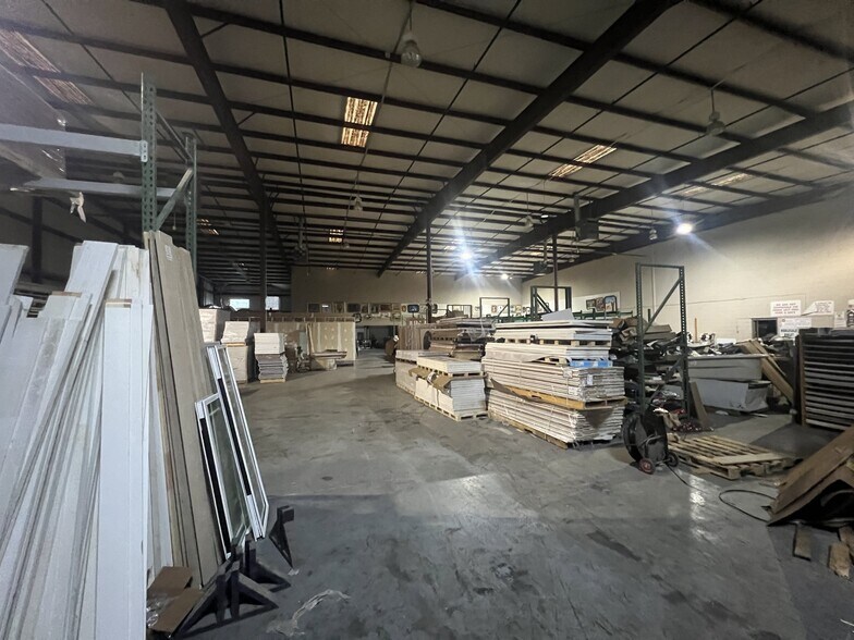 More Photos Of 740 Veterans Memorial Hwy SE, Mableton Warehouse For Sale