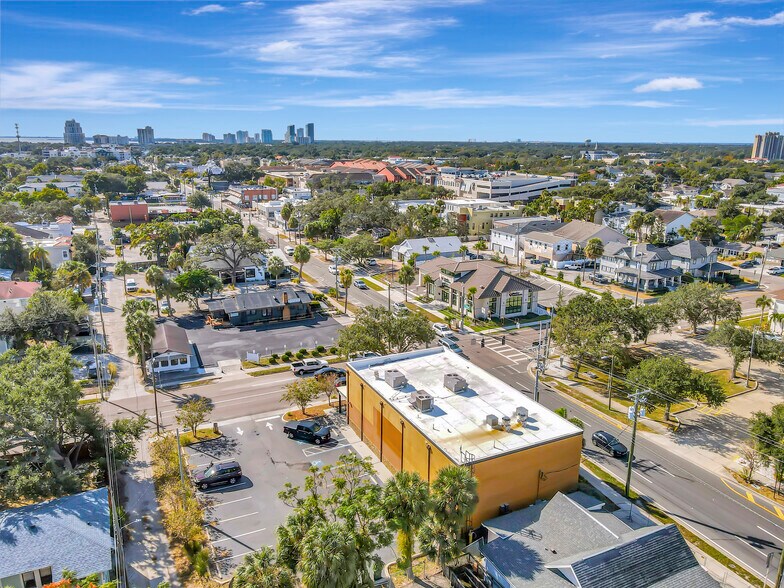 More Photos Of 122 S Howard Ave, Tampa Restaurant For Lease