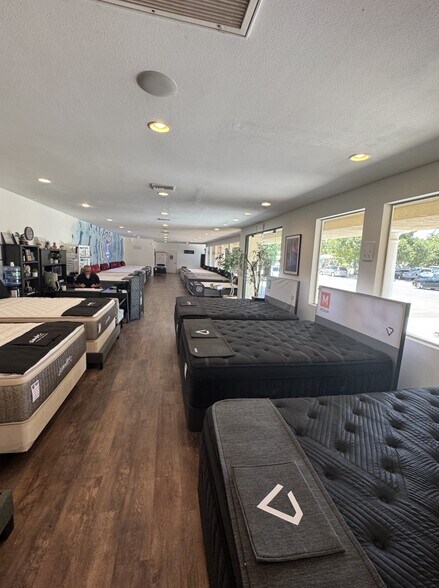Primary Photo Of 799 E Thousand Oaks Blvd, Thousand Oaks Freestanding For Lease