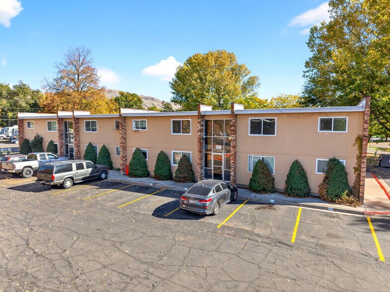 More Photos Of 1901 S 4th Ave, Pocatello Apartments For Sale