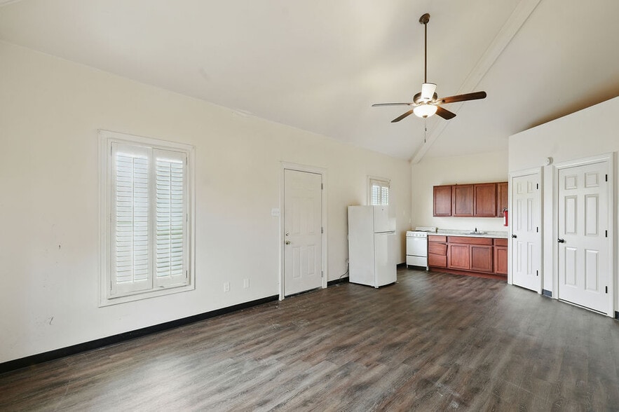More Photos Of 4325 Casino Center Dr, Robinsonville Apartments For Sale