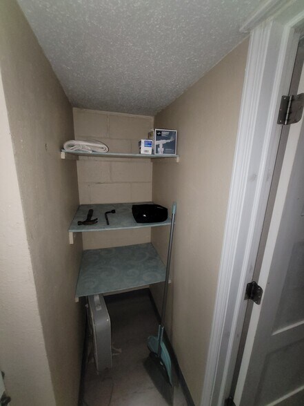 More Photos Of 1458 W 32nd St, Indianapolis Apartments For Sale