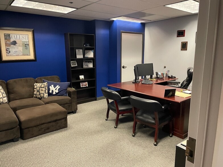 More Photos Of 9045 Corbin Ave, Northridge Office For Lease