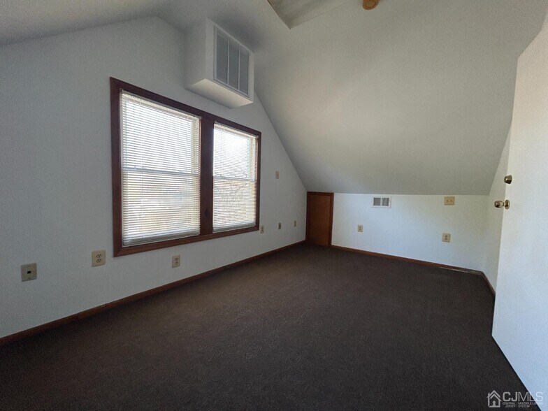 More Photos Of 227 Main St, Woodbridge Office For Sale