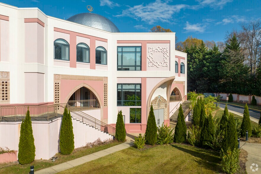 More Photos Of 11326 Leesburg Pike, Herndon Religious Facility For Sale