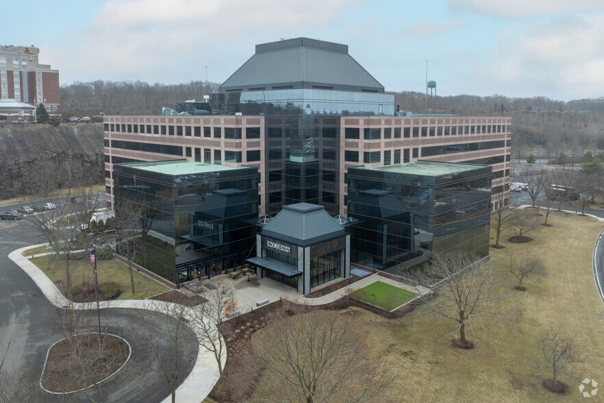 Primary Photo Of 1200 Crown Colony Dr, Quincy Business Park For Lease