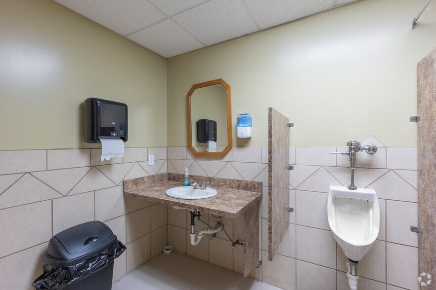 More Photos Of 2502 County Road, Rhome Religious Facility For Sale