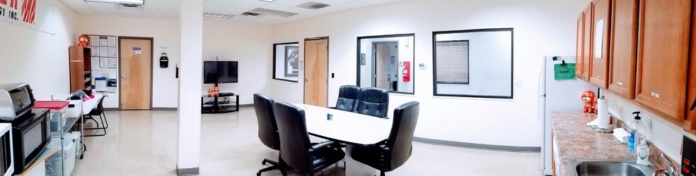 More Photos Of 11707-11715 E 51st Ave, Denver Industrial For Sale