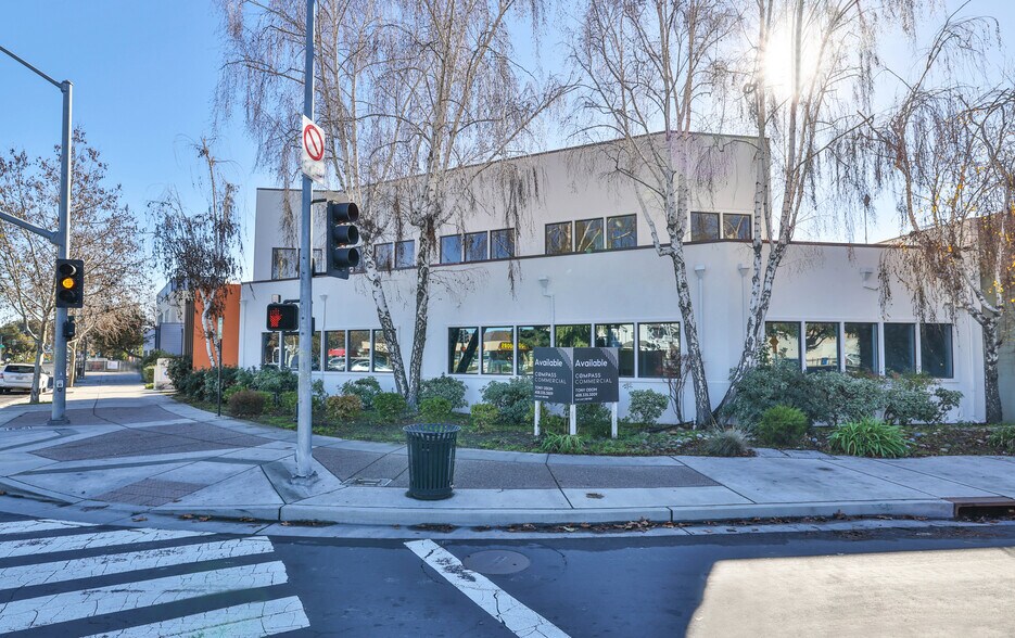 More Photos Of 476 E Campbell Ave, Campbell Unknown For Lease