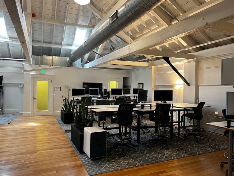 More Photos Of 925 De La Vina St, Santa Barbara Office For Lease