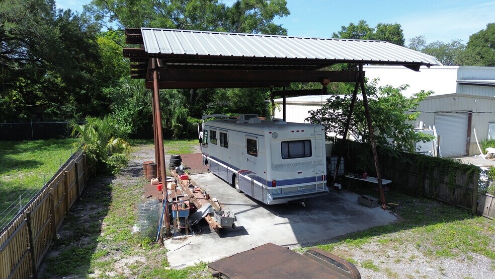 More Photos Of 2801 E Wilder Ave, Tampa Industrial For Lease