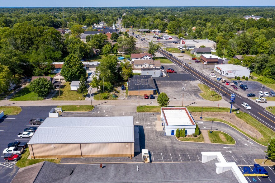 More Photos Of 4877 Mahoning Ave, Warren Auto Repair For Lease