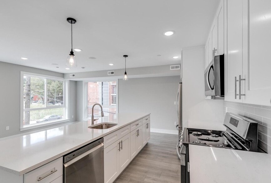 More Photos Of 1309 S 52nd St, Philadelphia Apartments For Sale