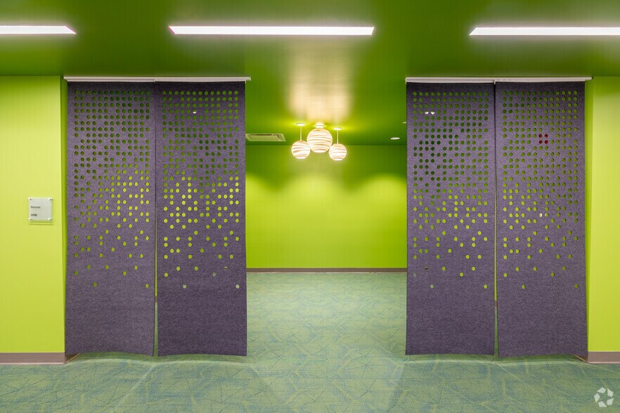 More Photos Of 14 Central Park Dr, Hooksett Medical For Lease