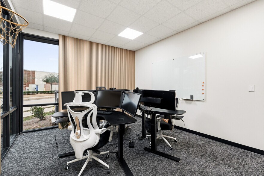 More Photos Of 1030 Katy Fort Bend Rd, Katy Office For Sale
