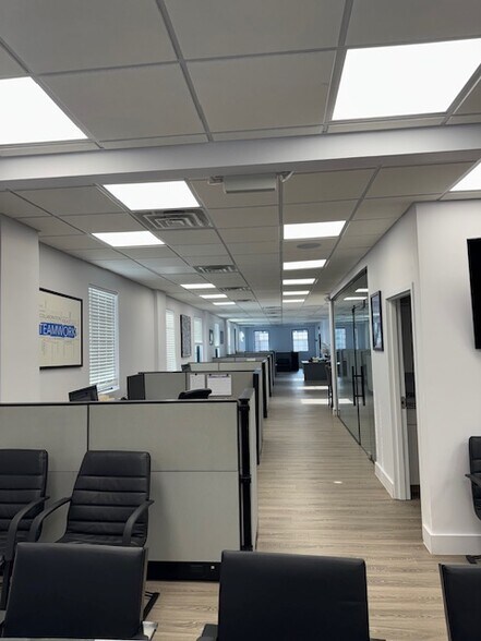 More Photos Of 844 McCarter Highway, Newark Office For Lease