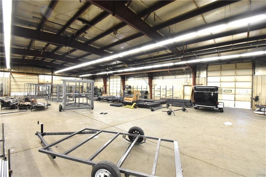 More Photos Of 31 Madison Blvd, Canastota Manufacturing For Lease