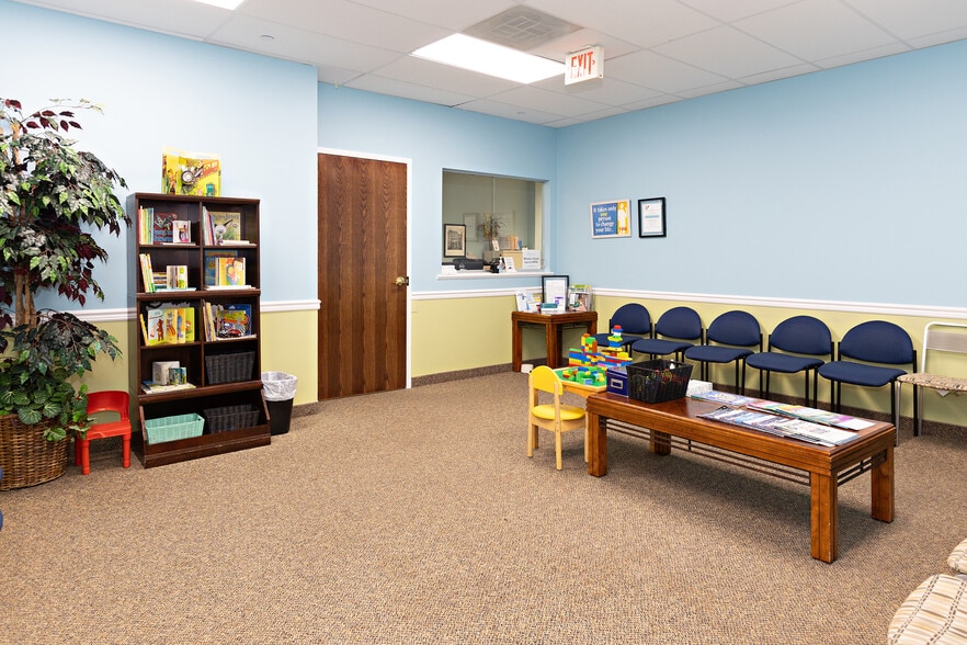 More Photos Of 210 Malapardis Rd, Cedar Knolls Office For Lease
