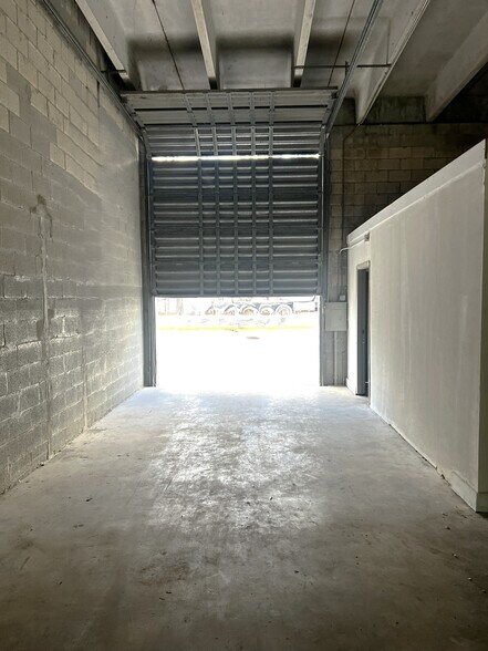 More Photos Of 1909-2099 Opa Locka Blvd, Miami Warehouse For Lease