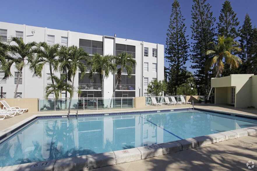 More Photos Of 8445 Springtree Dr, Sunrise Apartments For Sale