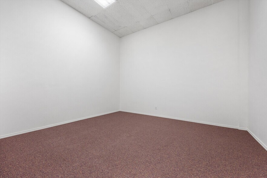 More Photos Of 6701 Niles St, Bakersfield Daycare Center For Sale