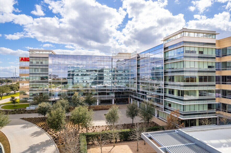 More Photos Of 3700 W Sam Houston Pky S, Houston Office For Lease