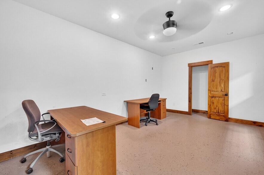 More Photos Of 105 Rock Barn Rd NE, Conover Flex For Sale