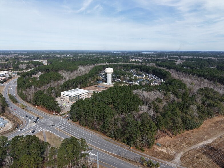 More Photos Of 280 Old Bridge Dr, Bluffton General Retail For Lease