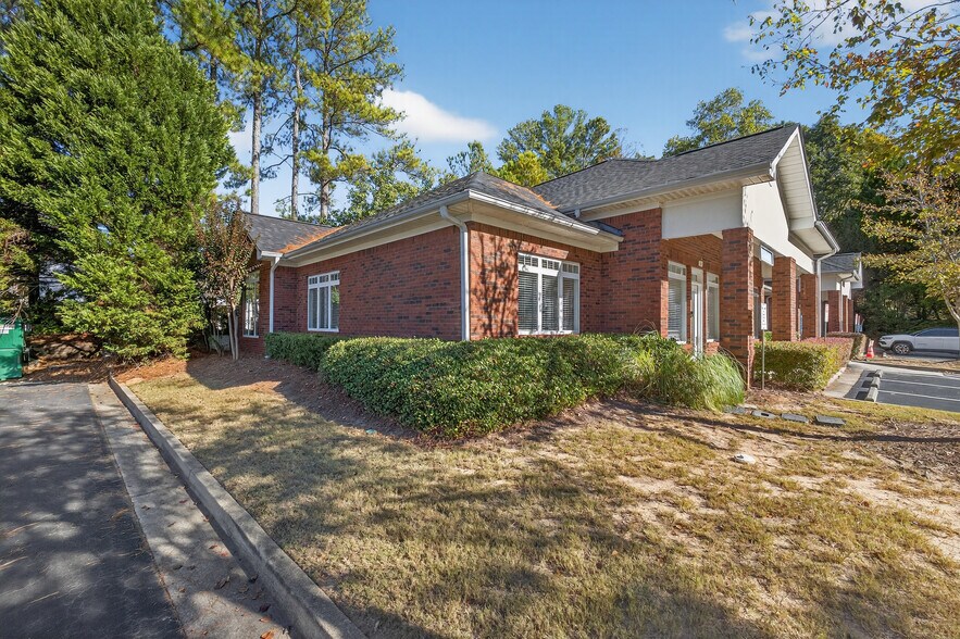 More Photos Of 3790 Holcomb Bridge Rd, Norcross Medical For Sale