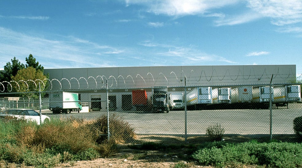 More Photos Of 2021 E Jones Ave, Phoenix Distribution For Lease