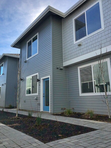 More Photos Of 7025-7045 N Mohawk Ave, Portland Multifamily For Sale