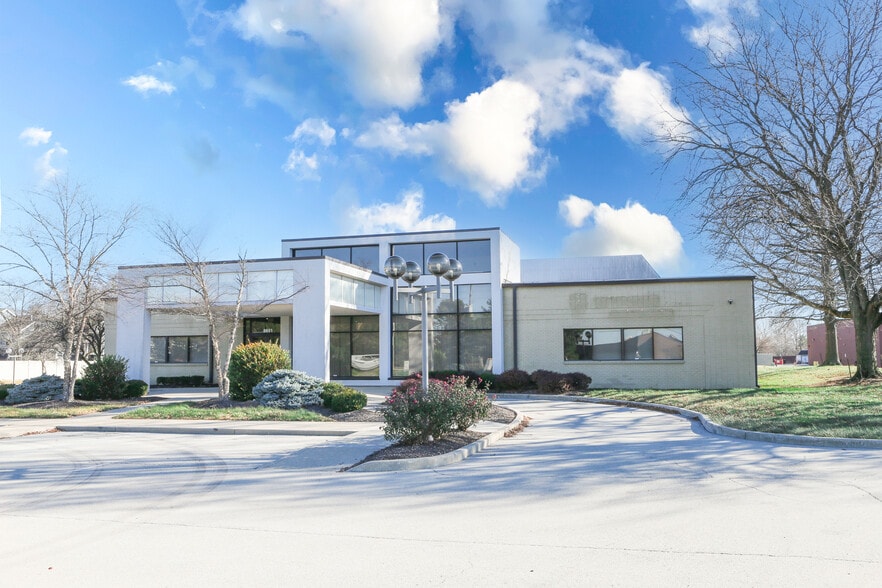 Primary Photo Of 8651 Township Line Rd, Indianapolis Office For Sale