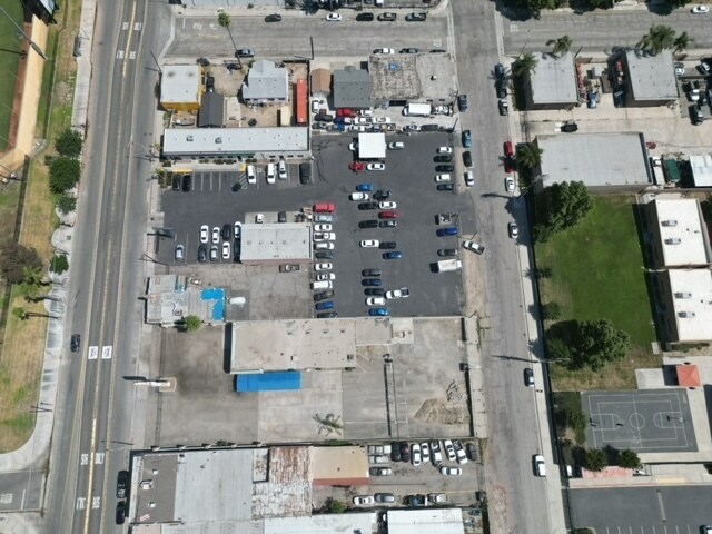 More Photos Of 247 S E St, San Bernardino Carwash For Sale