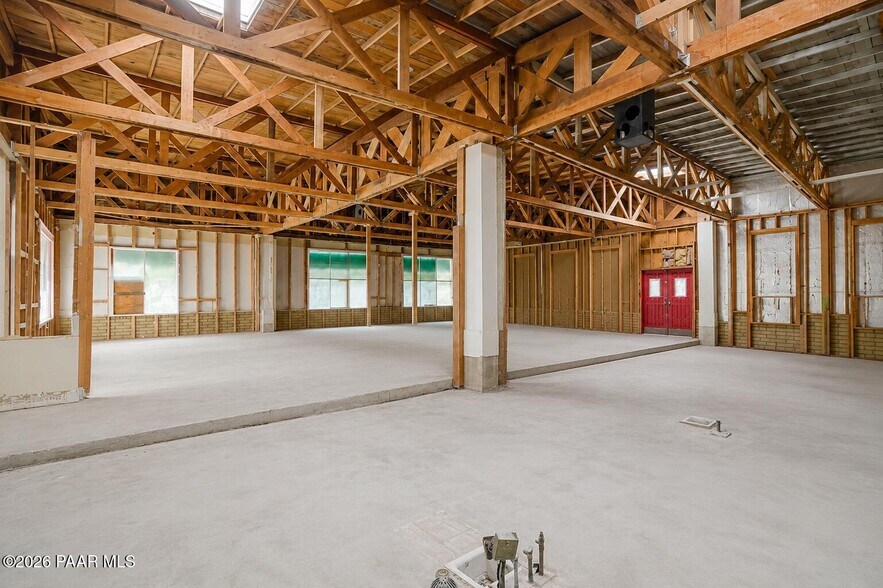 More Photos Of 620 E Gurley St, Prescott Restaurant For Sale