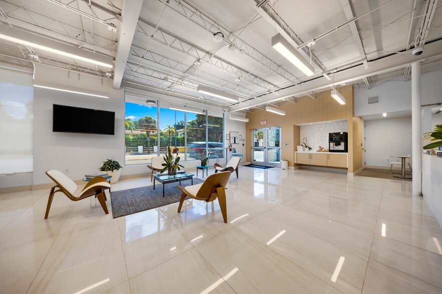 Primary Photo Of 4713-4725 SW 8th St, Miami Storefront For Lease