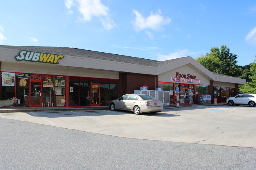Primary Photo Of 5698-5702 Highway 20, Cartersville Service Station For Lease