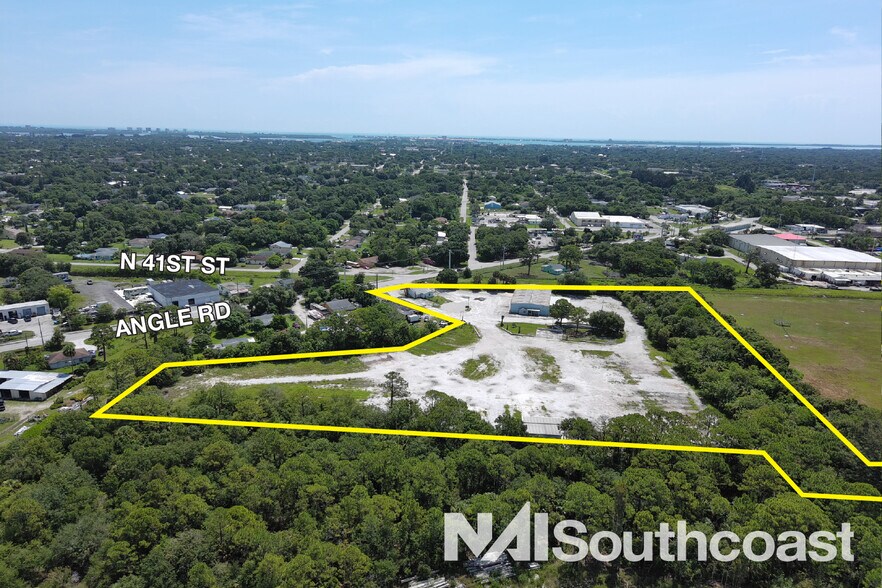 More Photos Of 907 Angle Rd, Fort Pierce Warehouse For Sale