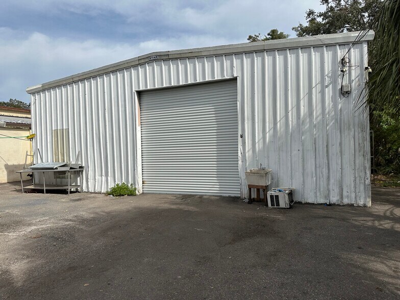 More Photos Of 4214 W Virginia Ave, Tampa Warehouse For Lease