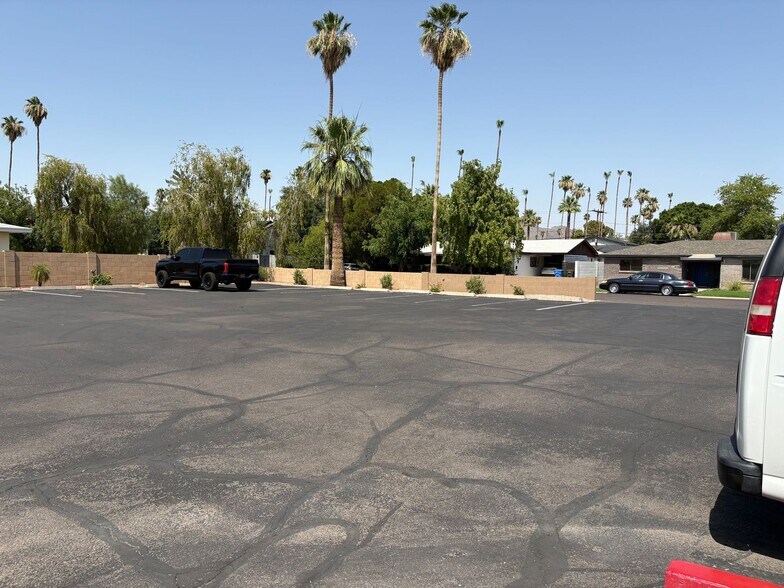 More Photos Of 3334 E Indian School Rd, Phoenix Medical For Sale