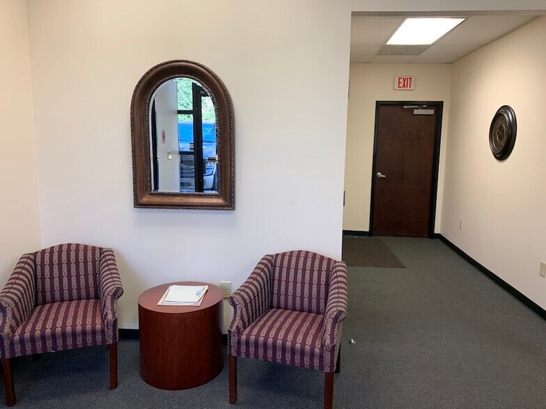 More Photos Of 141 Cupped Oak Dr, Stallings Warehouse For Lease