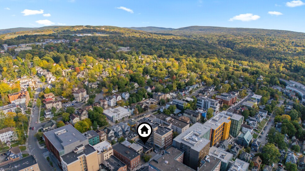 More Photos Of 309 College Ave, Ithaca Flex For Sale