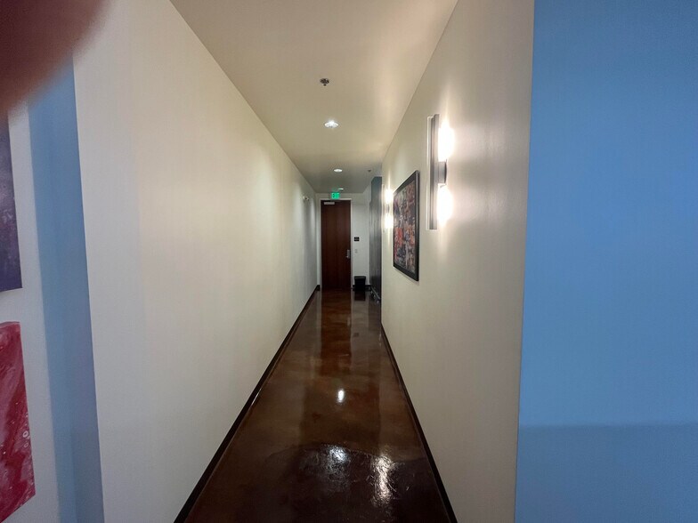 More Photos Of 990 Reserve Dr, Roseville Office For Sale