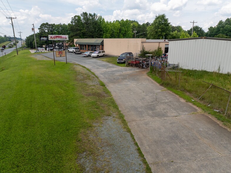 Primary Photo Of 3608 Roosevelt blvd, Monroe Auto Dealership For Lease