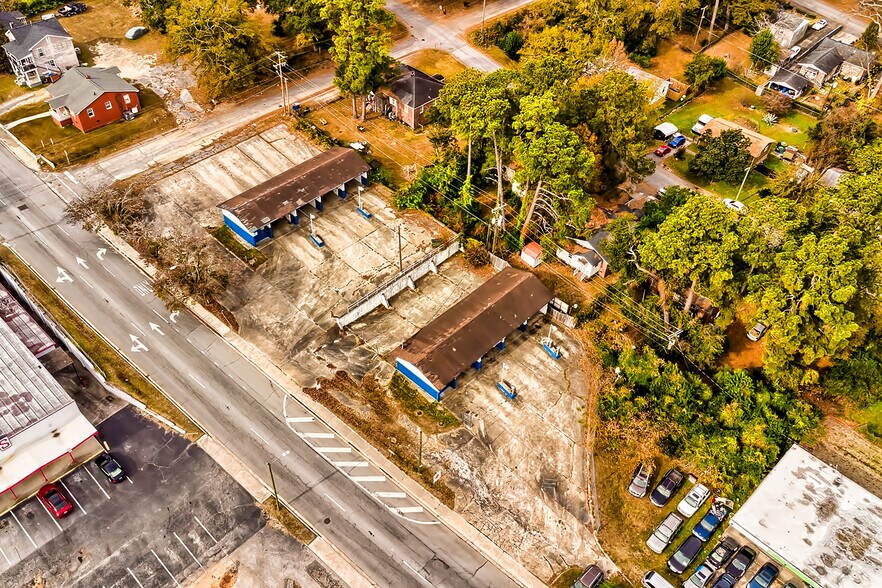 More Photos Of 2321 - 1 Marshall St, Columbia Carwash For Sale