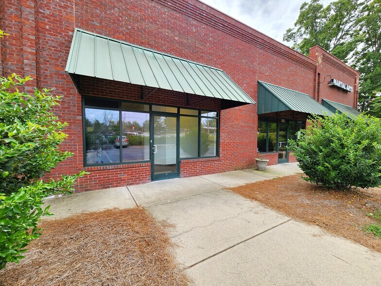 More Photos Of 2610 Dale Earnhardt Blvd, Kannapolis Medical For Lease
