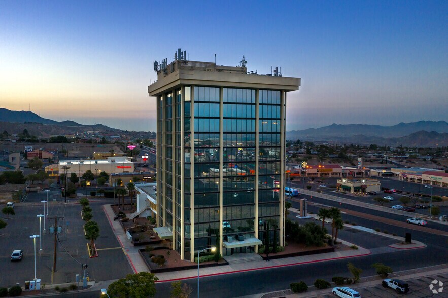 More Photos Of 6006 N Mesa St, El Paso Medical For Lease