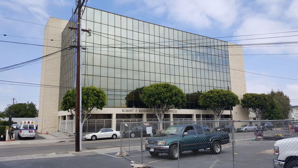 More Photos Of 4477 W 118th St, Hawthorne Medical For Sale