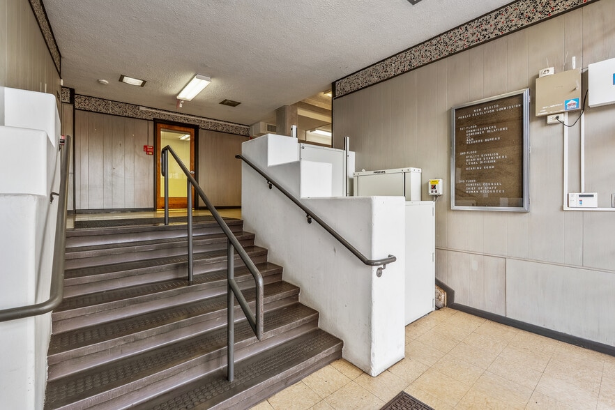 More Photos Of 142 W Palace Ave, Santa Fe Office Residential For Sale