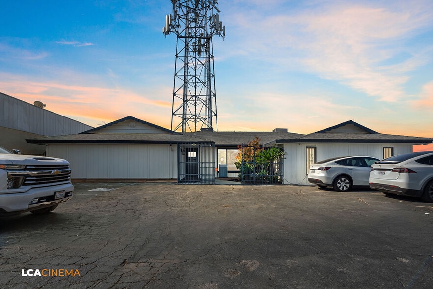 Primary Photo Of 3723 Wilson Rd, Bakersfield Office For Lease