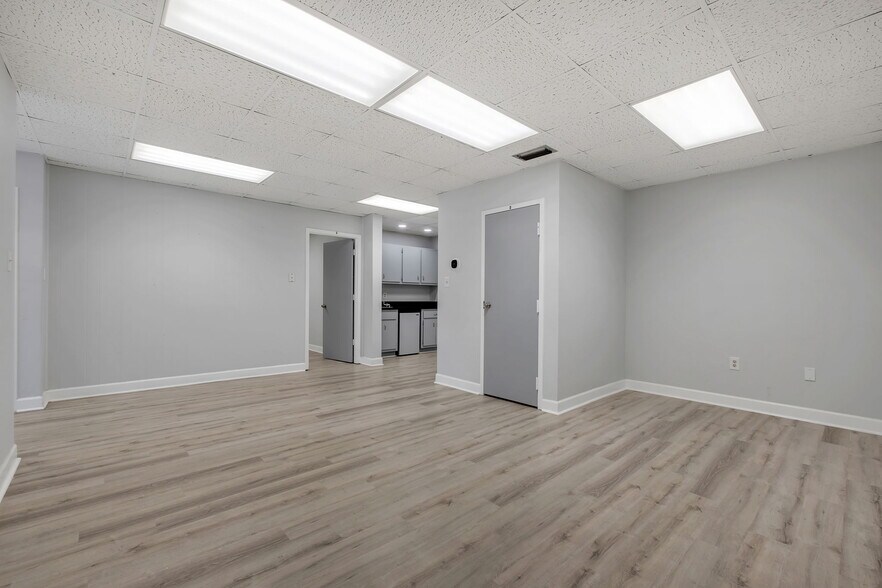 More Photos Of 347 Office Plaza Dr, Tallahassee Office For Lease